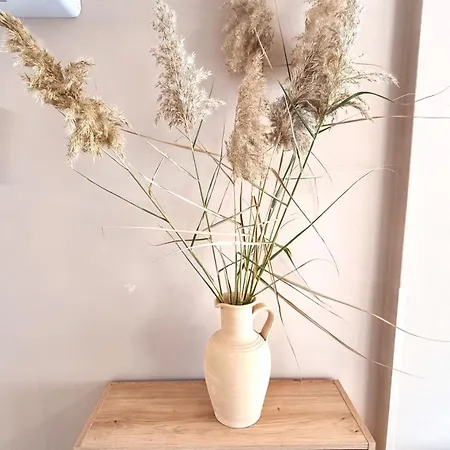 Διαμέρισμα 5 Min Walk To Beach, Perfect Seaside Escape