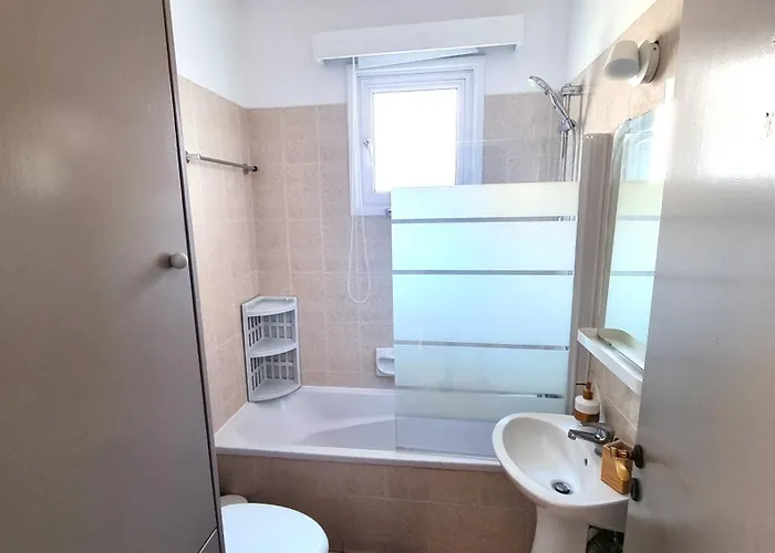 5 Min Walk To Beach, Perfect Seaside Escape Apartamento