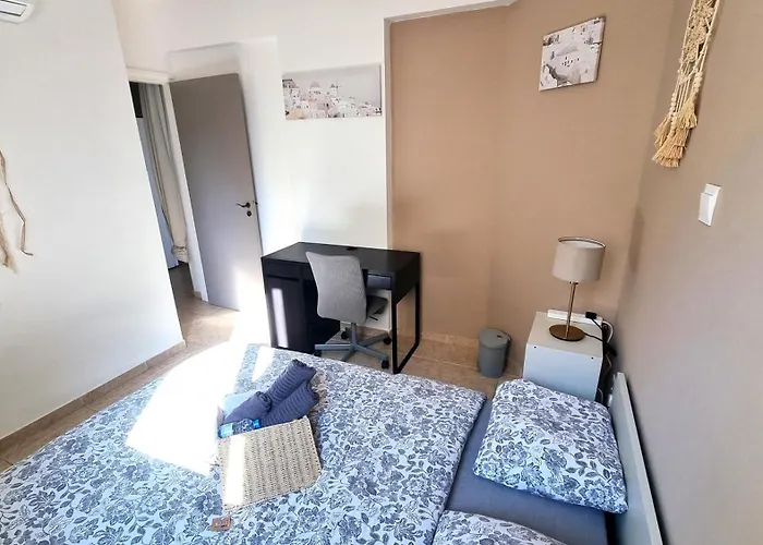 5 Min Walk To Beach, Perfect Seaside Escape Apartamento Lárnaca