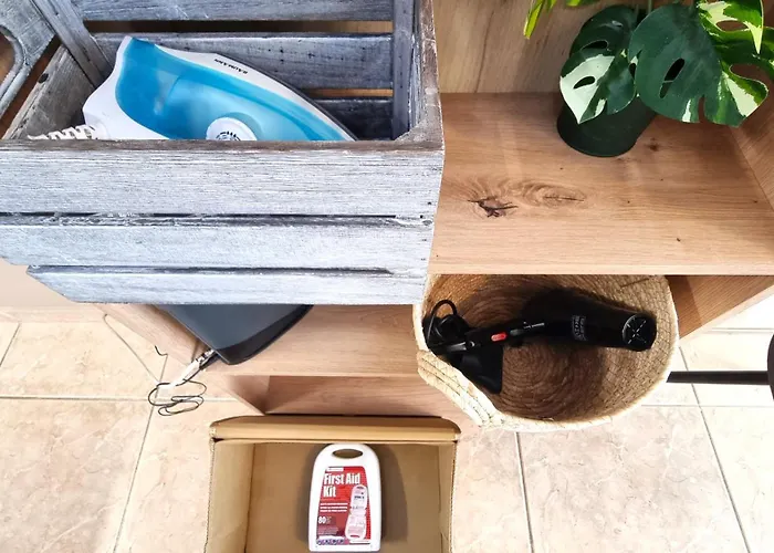 5 Min Walk To Beach, Perfect Seaside Escape * Lárnaca